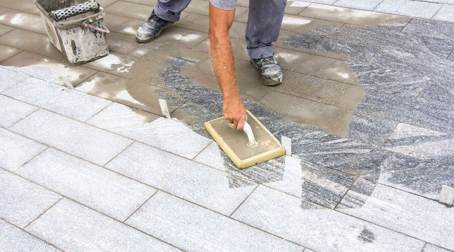 Professional gutter cleaning in Powell, OH